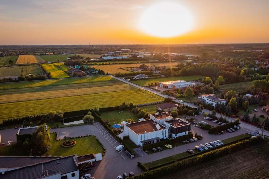 Hotel Eden Жгув Экстерьер фото